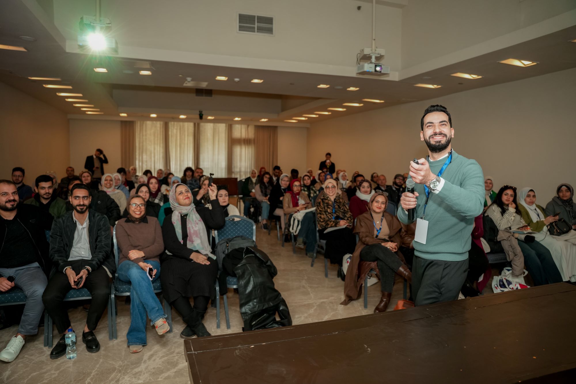 instructor explaining to students in a session in the NileTESOL 2026