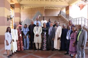 Managmnet and Leadership Training for Major Academy
